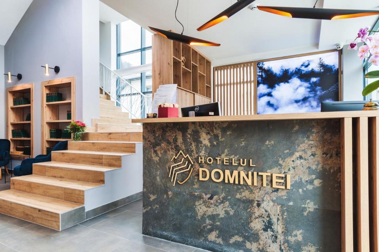 Hotel Domnitei Călimăneşti Exterior foto