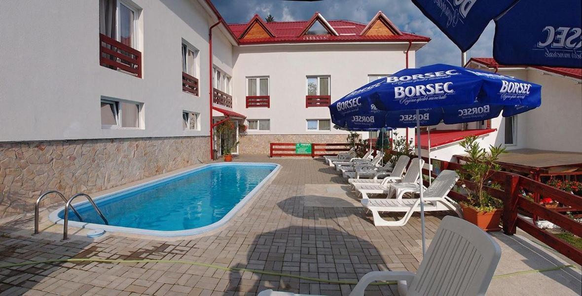 Hotel Domnitei Călimăneşti Exterior foto